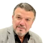 الفنان أحمد سلامة